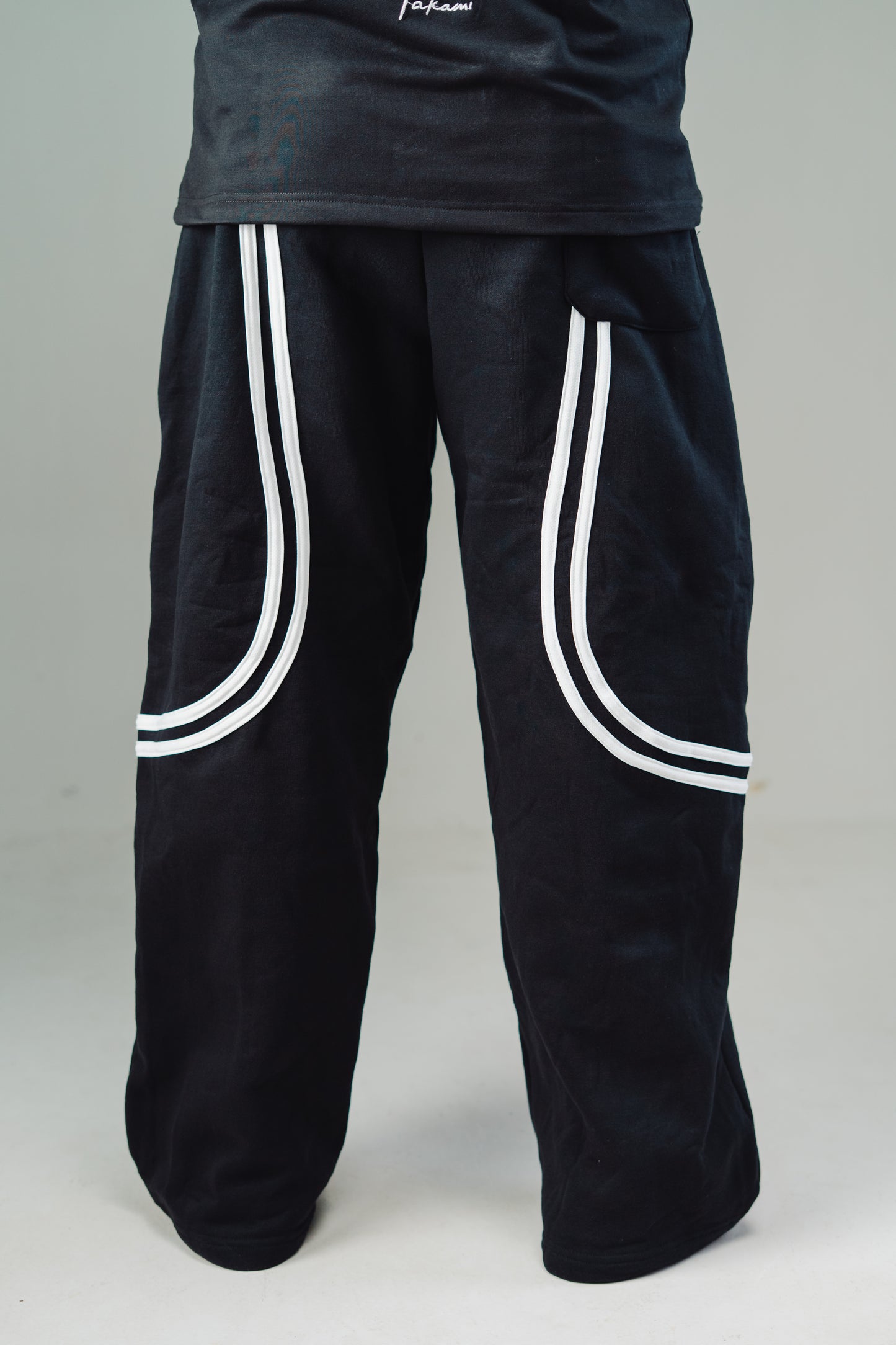 Solid sweats